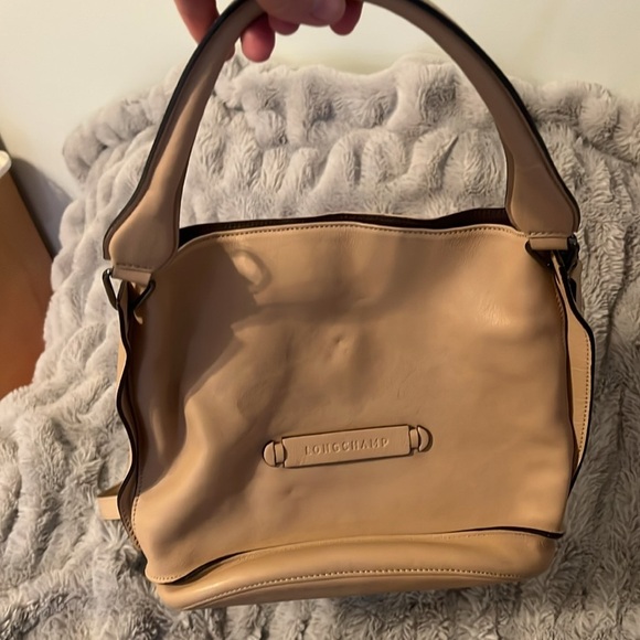 Longchamp classic leather cross body 3D bag in light beige - Picture 13 of 16